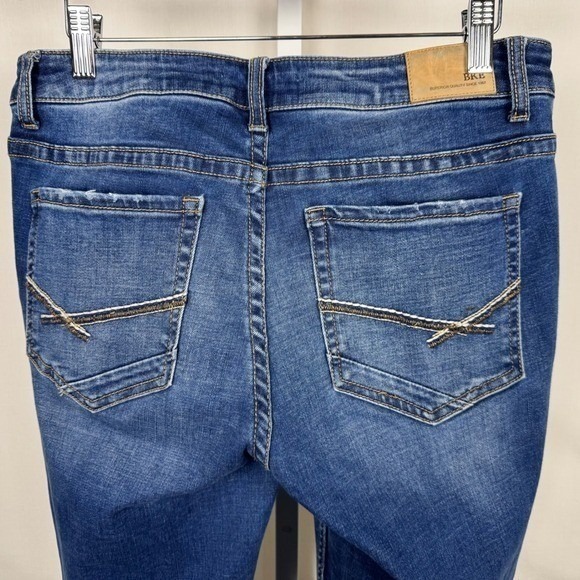 BKE Stella Mid Rise Slim Fit Straight Leg Buckle Jeans Women's Size 30x32 - Picture 9 of 15